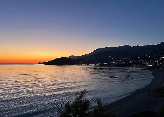 Potam'sea Bliss 38- Front, Sun Beds & Parking Appartement