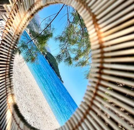 Potam'sea Bliss 38- Front, Sun Beds & Parking *