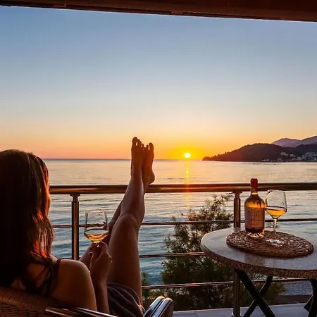 Potam'sea Bliss 38- Front, Sun Beds & Parking Apartment