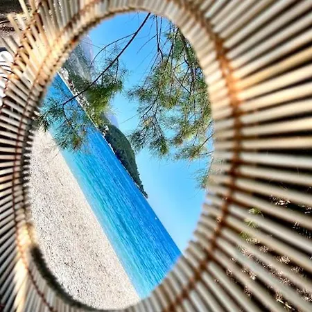 Potam'sea Bliss 38- Front, Sun Beds & Parking *