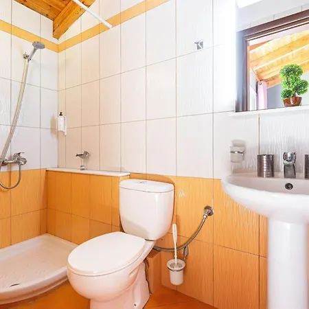 Apartment Potam'sea Bliss 38- Front, Sun Beds & Parking Himare